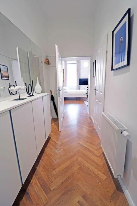 Smart Apt Mit Balkon Am Augarten Park Naehe Zentrum Viena Exterior foto